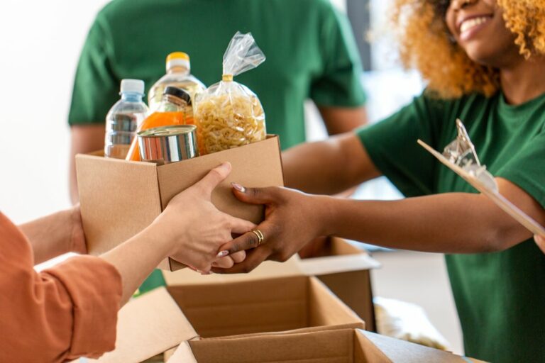O Impacto Positivo do Voluntariado no Bem-Estar Pessoal